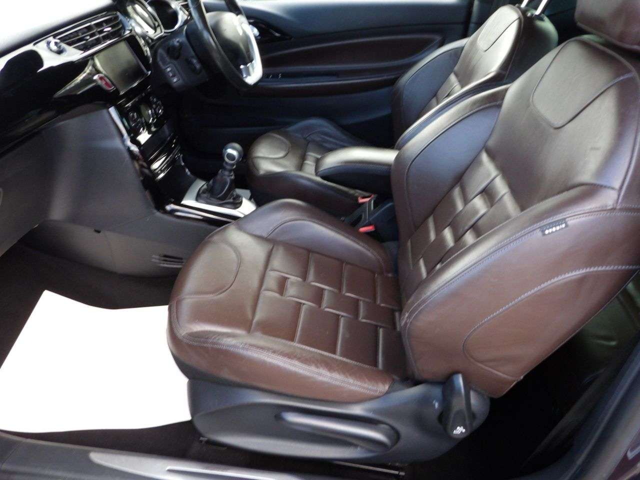 2016 DS AUTOMOBILES DS 3 2016 DS AUTOMOBILES DS 3