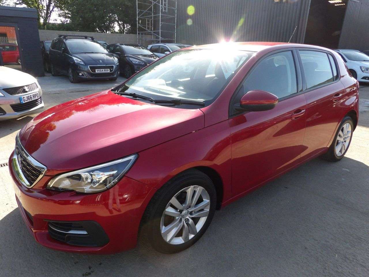 A 2017 PEUGEOT 308 1.6 BlueHDi Active Hatchback 5dr Diesel Manual Euro 6 (s/s) (100 ps) A 2017 PEUGEOT 308 1.6 BlueHDi Active Hatchback 5dr Diesel Manual Euro 6 (s/s) (100 ps)