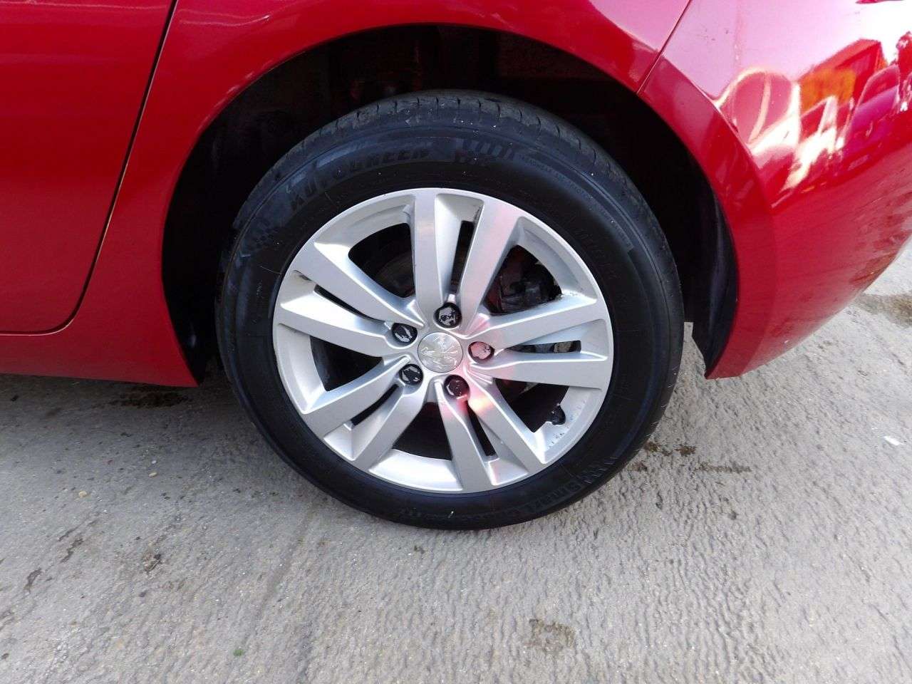 2017 PEUGEOT 308 2017 PEUGEOT 308