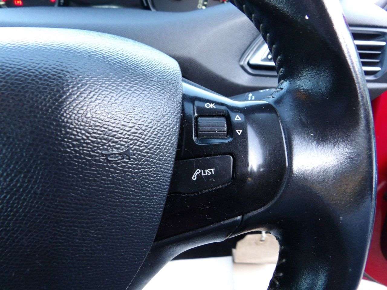 2017 PEUGEOT 308 2017 PEUGEOT 308