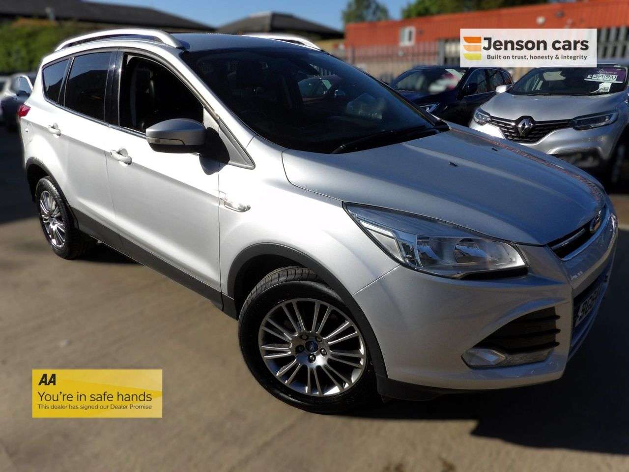 A 2014 FORD KUGA 2.0 TDCi Titanium SUV 5dr Diesel Manual 2WD Euro 5 (140 ps) A 2014 FORD KUGA 2.0 TDCi Titanium SUV 5dr Diesel Manual 2WD Euro 5 (140 ps)