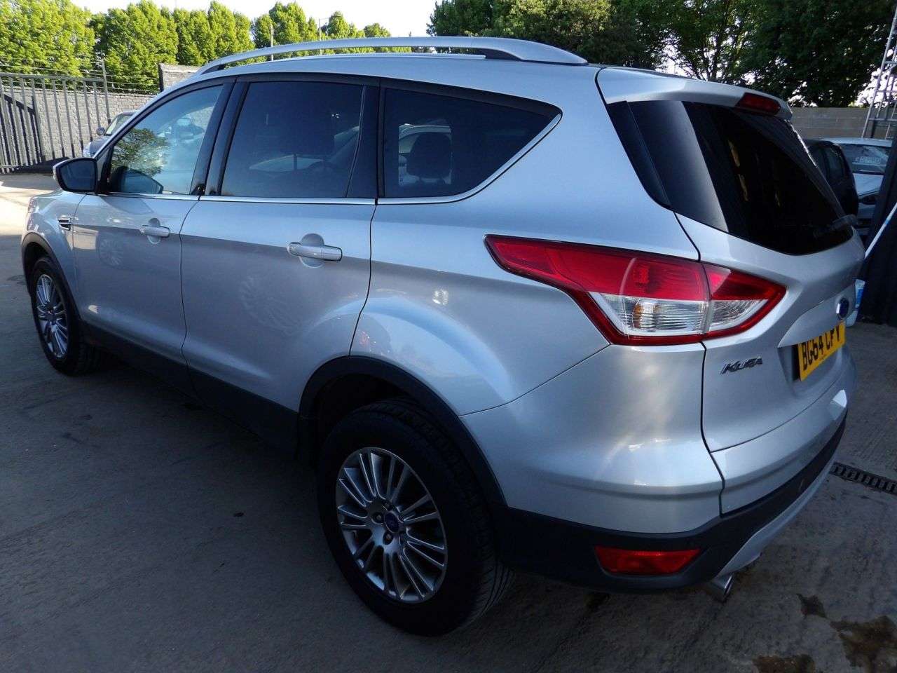 A 2014 FORD KUGA 2.0 TDCi Titanium SUV 5dr Diesel Manual 2WD Euro 5 (140 ps) A 2014 FORD KUGA 2.0 TDCi Titanium SUV 5dr Diesel Manual 2WD Euro 5 (140 ps)