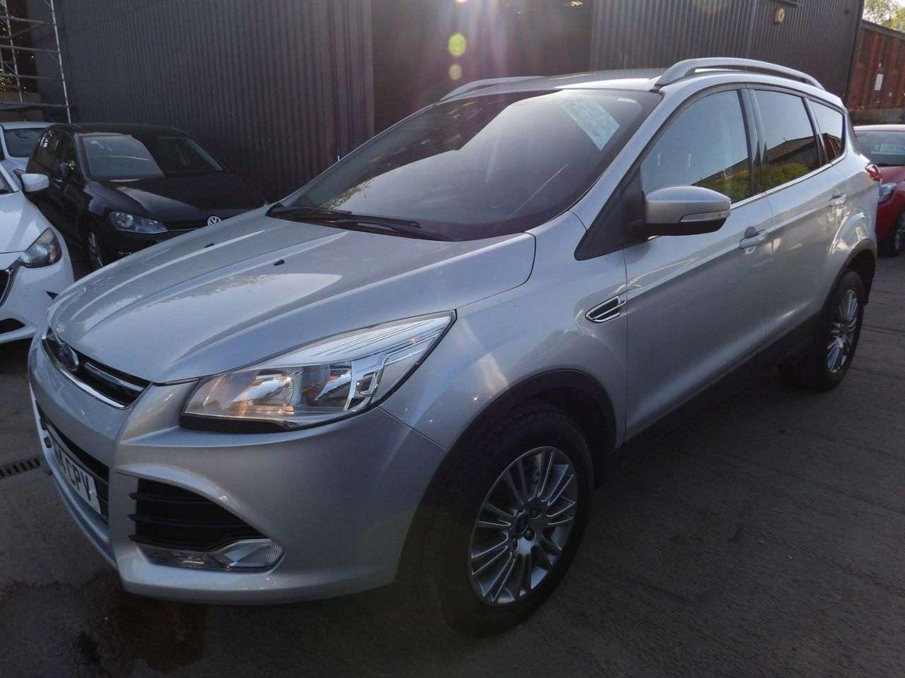 A 2014 FORD KUGA 2.0 TDCi Titanium SUV 5dr Diesel Manual 2WD Euro 5 (140 ps) A 2014 FORD KUGA 2.0 TDCi Titanium SUV 5dr Diesel Manual 2WD Euro 5 (140 ps)