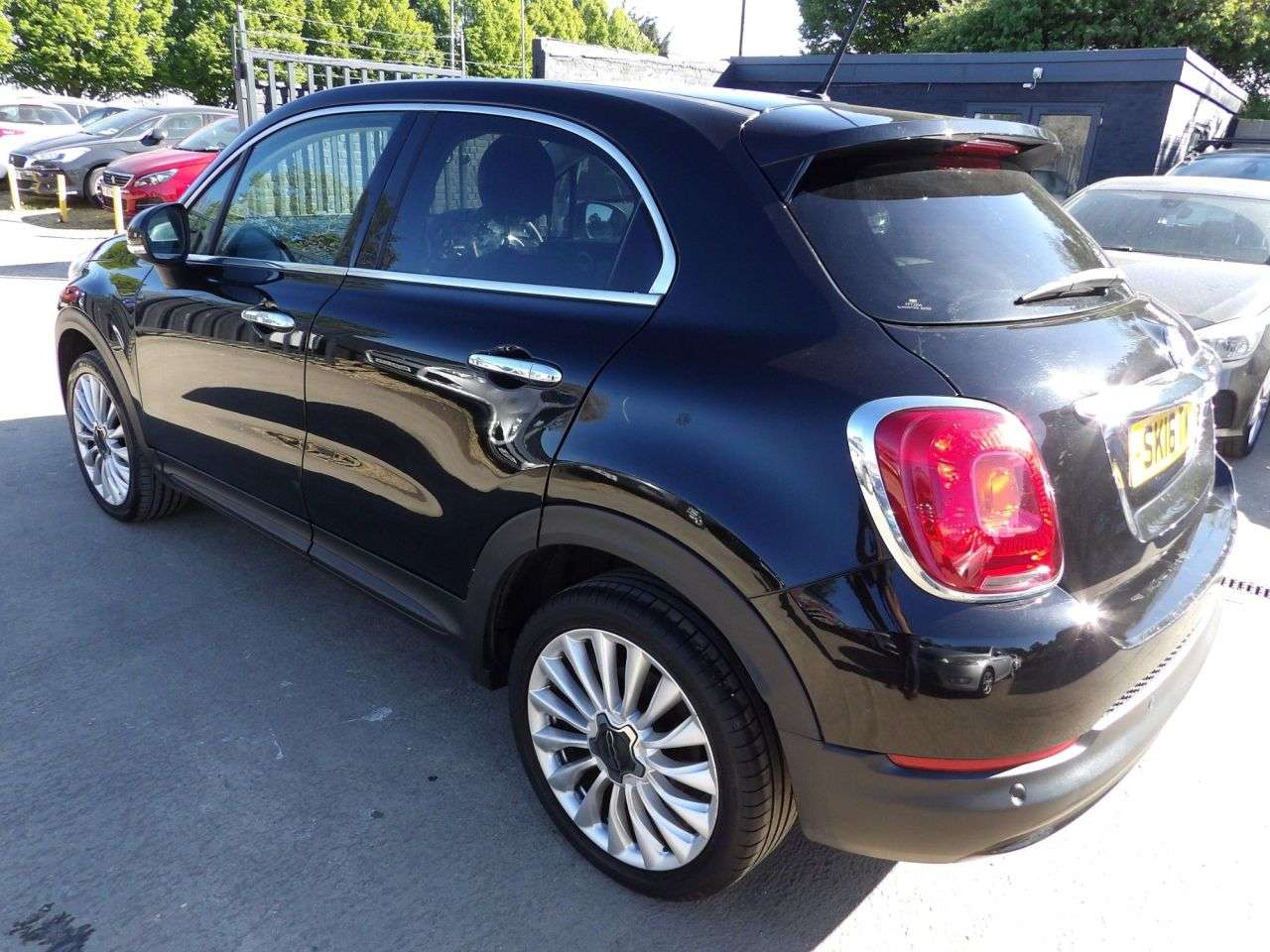 A 2016 FIAT 500X 1.6 MultiJetII Lounge SUV 5dr Diesel Manual Euro 6 (s/s) (120 ps) A 2016 FIAT 500X 1.6 MultiJetII Lounge SUV 5dr Diesel Manual Euro 6 (s/s) (120 ps)