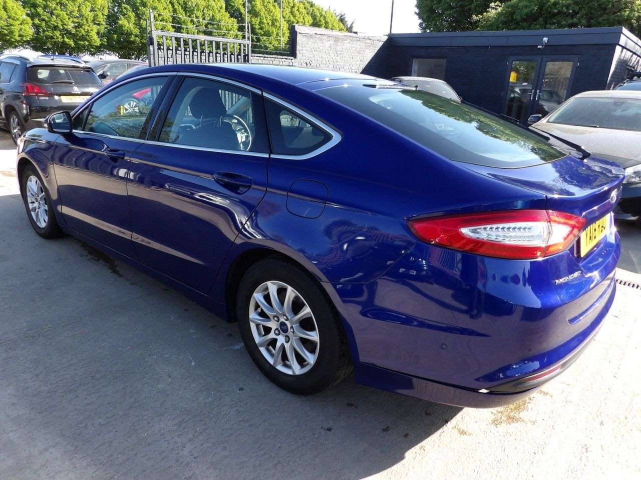 A 2018 FORD MONDEO 2.0 TDCi Zetec Hatchback 5dr Diesel Manual Euro 6 (s/s) (150 ps) A 2018 FORD MONDEO 2.0 TDCi Zetec Hatchback 5dr Diesel Manual Euro 6 (s/s) (150 ps)