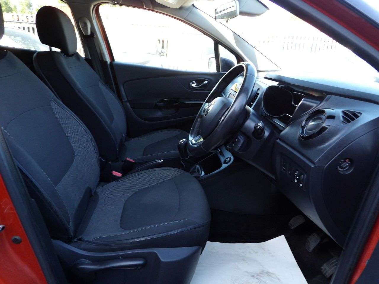 2016 RENAULT CAPTUR 2016 RENAULT CAPTUR