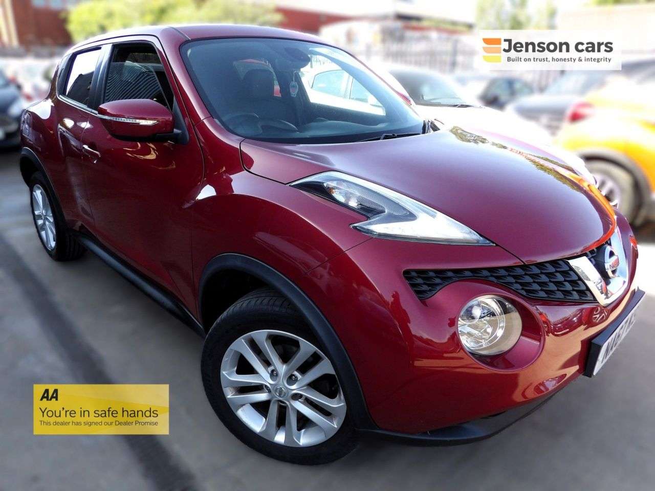 A 2017 NISSAN JUKE 1.5 dCi N-Connecta SUV 5dr Diesel Manual Euro 6 (s/s) (110 ps) A 2017 NISSAN JUKE 1.5 dCi N-Connecta SUV 5dr Diesel Manual Euro 6 (s/s) (110 ps)
