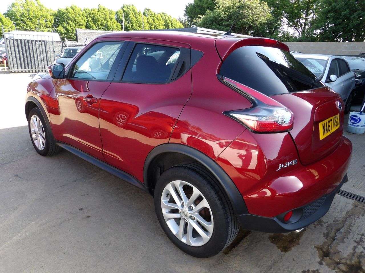 A 2017 NISSAN JUKE 1.5 dCi N-Connecta SUV 5dr Diesel Manual Euro 6 (s/s) (110 ps) A 2017 NISSAN JUKE 1.5 dCi N-Connecta SUV 5dr Diesel Manual Euro 6 (s/s) (110 ps)
