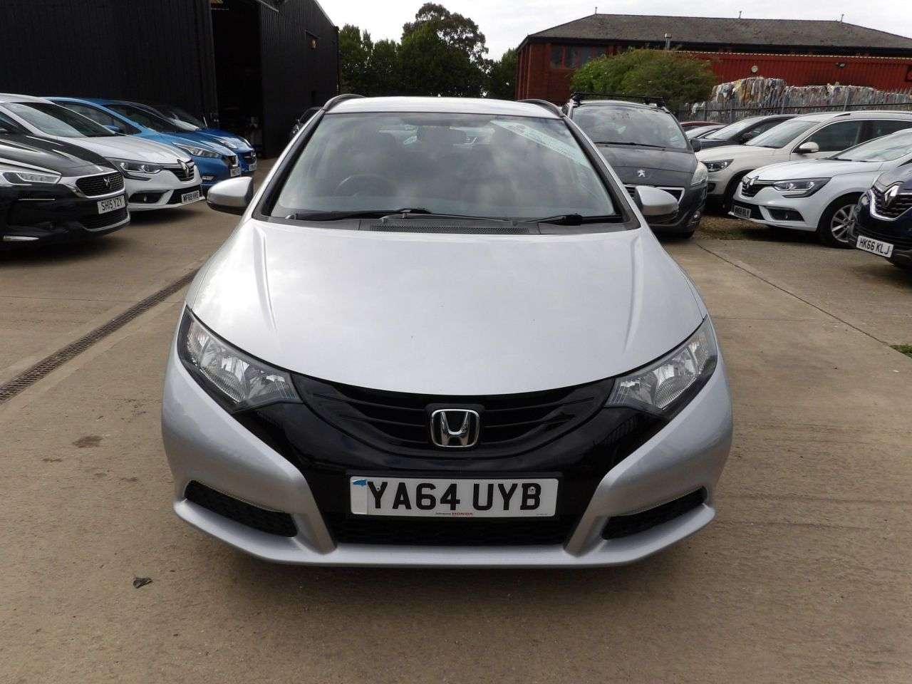 A 2015 HONDA CIVIC 1.6 i-DTEC S Tourer 5dr Diesel Manual Euro 5 (s/s) (120 ps) A 2015 HONDA CIVIC 1.6 i-DTEC S Tourer 5dr Diesel Manual Euro 5 (s/s) (120 ps)