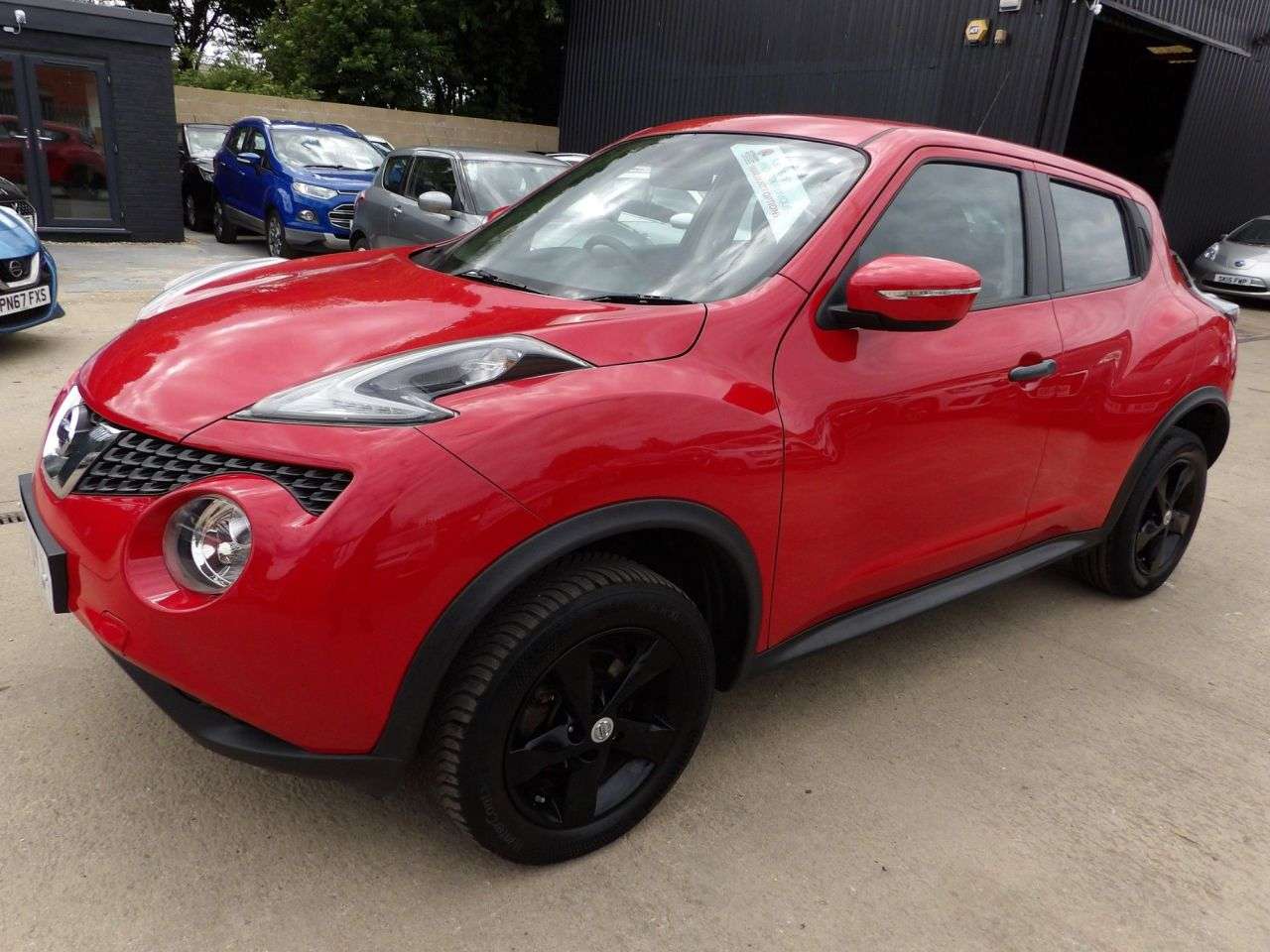 A 2017 NISSAN JUKE 1.6 Visia SUV 5dr Petrol Manual Euro 6 (94 ps) A 2017 NISSAN JUKE 1.6 Visia SUV 5dr Petrol Manual Euro 6 (94 ps)