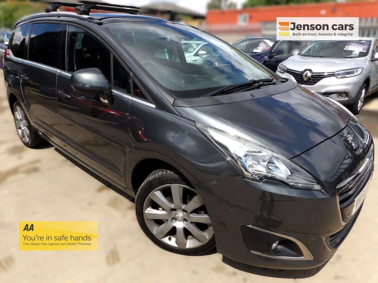A 2014 PEUGEOT 5008 1.6 HDi Allure MPV 5dr Diesel Manual Euro 5 (115 ps) A 2014 PEUGEOT 5008 1.6 HDi Allure MPV 5dr Diesel Manual Euro 5 (115 ps)