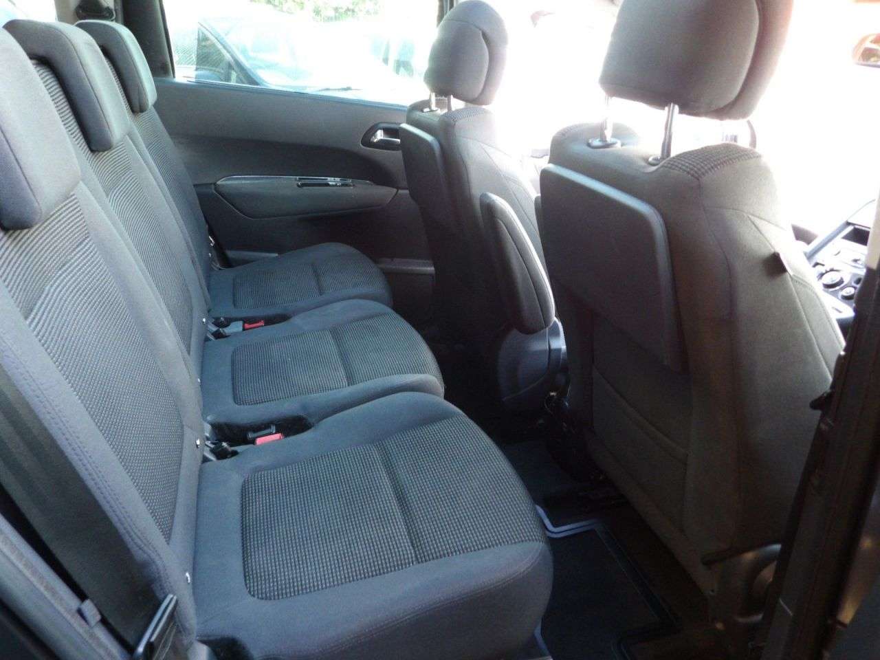2014 PEUGEOT 5008 2014 PEUGEOT 5008