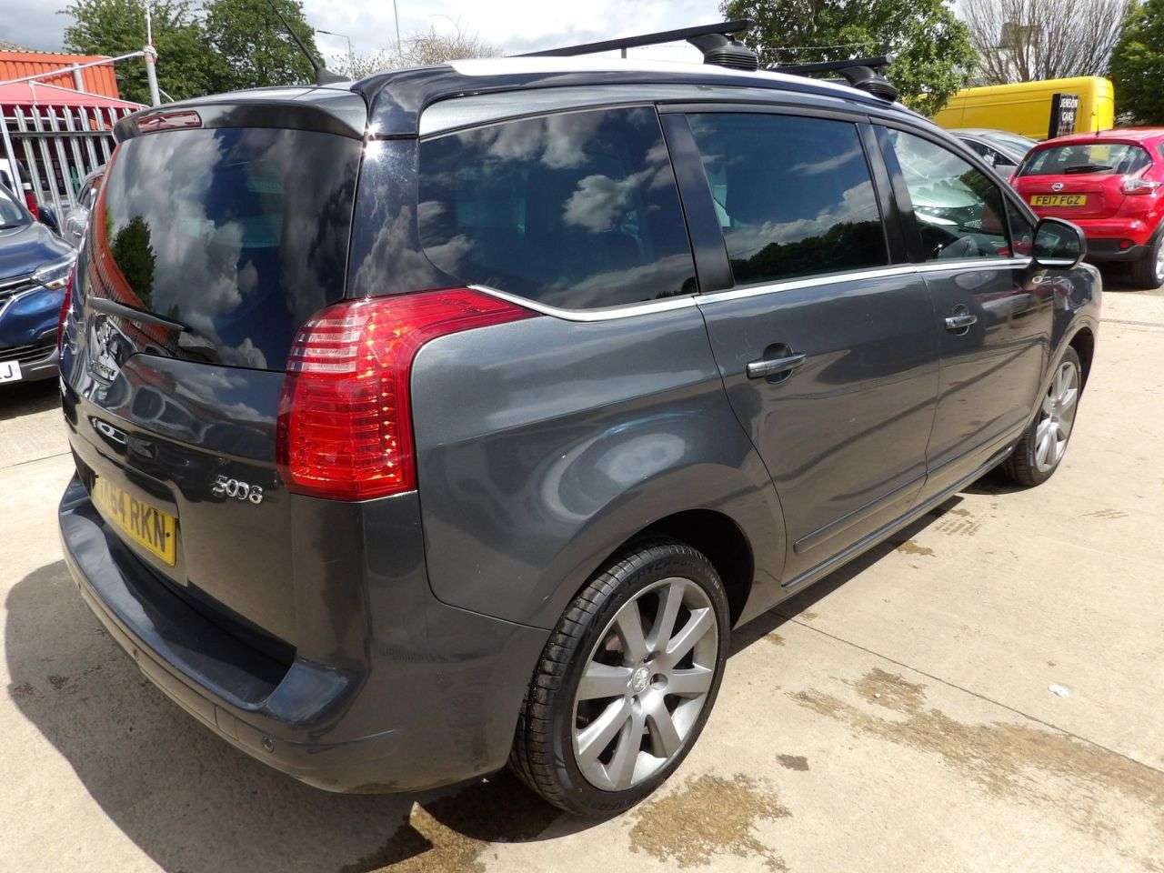 2014 PEUGEOT 5008 2014 PEUGEOT 5008