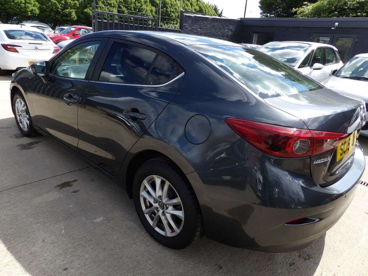 A 2015 MAZDA MAZDA3 2.2 SKYACTIV-D SE-L Nav Fastback 4dr Diesel Manual Euro 6 (s/s) (150 ps) A 2015 MAZDA MAZDA3 2.2 SKYACTIV-D SE-L Nav Fastback 4dr Diesel Manual Euro 6 (s/s) (150 ps)