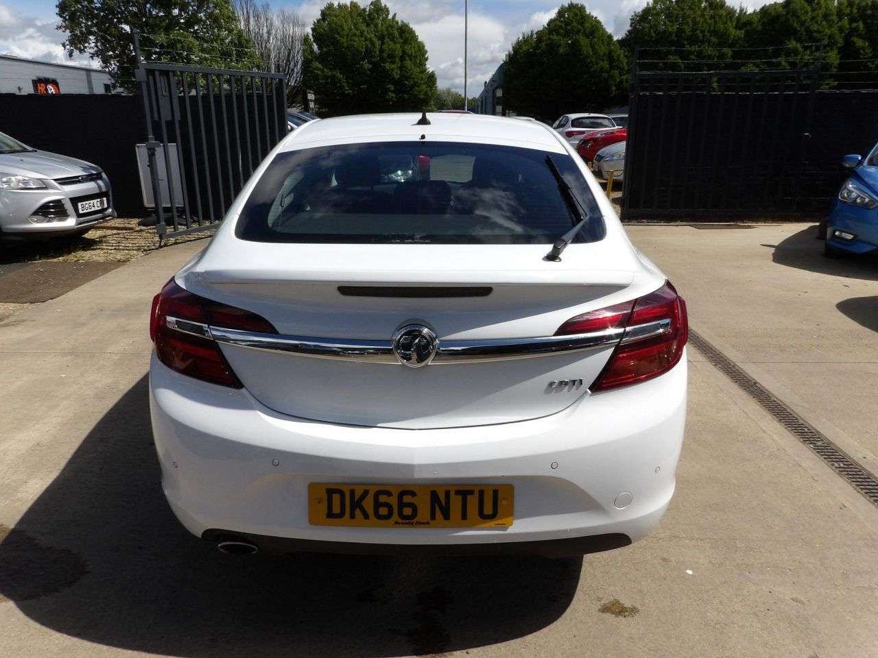 2016 VAUXHALL INSIGNIA 2016 VAUXHALL INSIGNIA