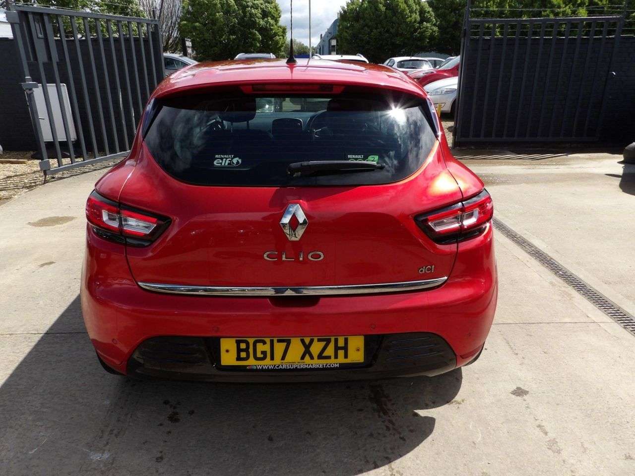 2017 RENAULT CLIO 2017 RENAULT CLIO