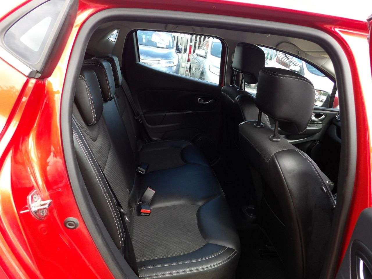 2017 RENAULT CLIO 2017 RENAULT CLIO