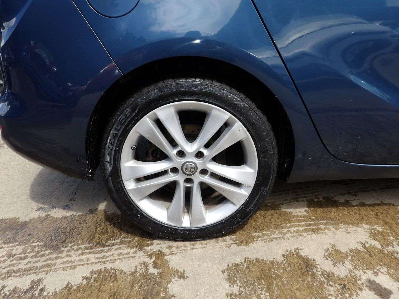 2015 VAUXHALL ZAFIRA TOURER 2015 VAUXHALL ZAFIRA TOURER