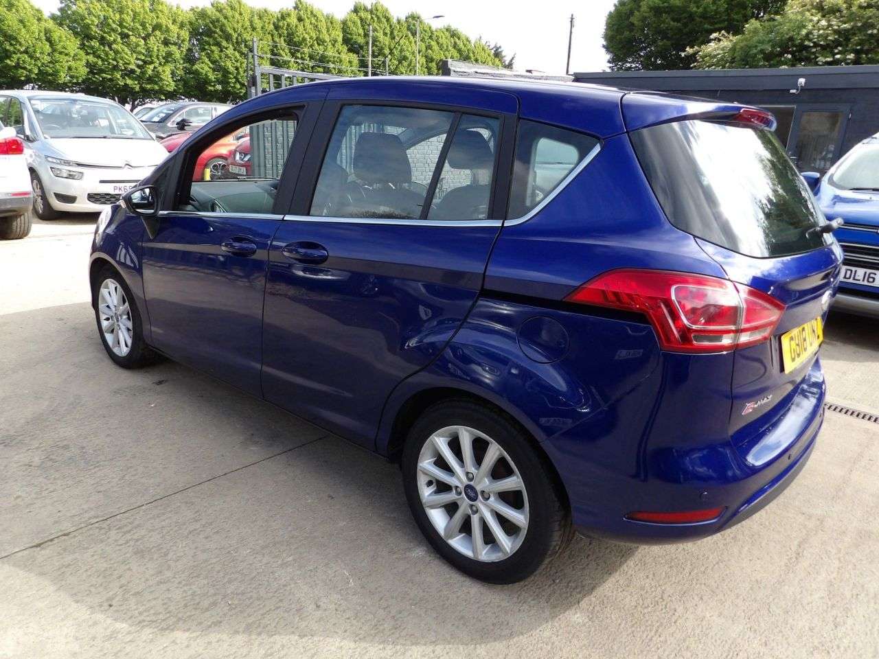 A 2018 FORD B-MAX 1.5 TDCi Titanium Navigator MPV 5dr Diesel Manual Euro 6 (s/s) (95 ps) A 2018 FORD B-MAX 1.5 TDCi Titanium Navigator MPV 5dr Diesel Manual Euro 6 (s/s) (95 ps)