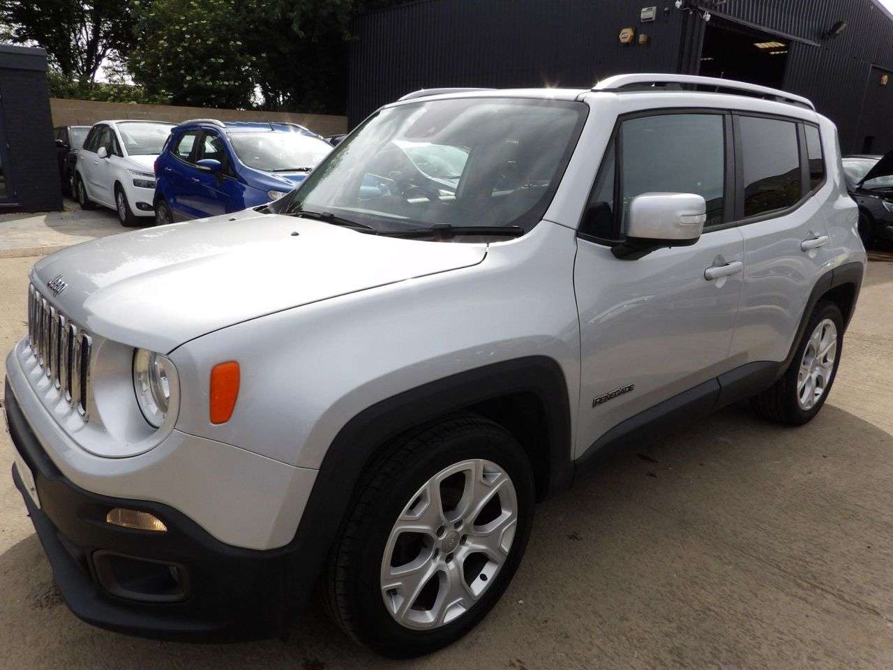 A 2015 JEEP RENEGADE 1.6 MultiJetII Limited SUV 5dr Diesel Manual Euro 5 (s/s) (120 ps) A 2015 JEEP RENEGADE 1.6 MultiJetII Limited SUV 5dr Diesel Manual Euro 5 (s/s) (120 ps)