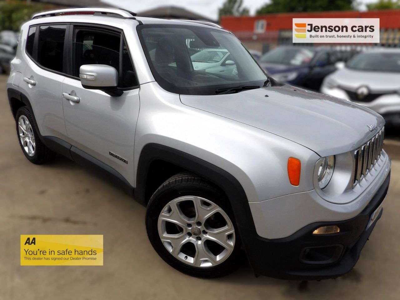 A 2015 JEEP RENEGADE 1.6 MultiJetII Limited SUV 5dr Diesel Manual Euro 5 (s/s) (120 ps) A 2015 JEEP RENEGADE 1.6 MultiJetII Limited SUV 5dr Diesel Manual Euro 5 (s/s) (120 ps)
