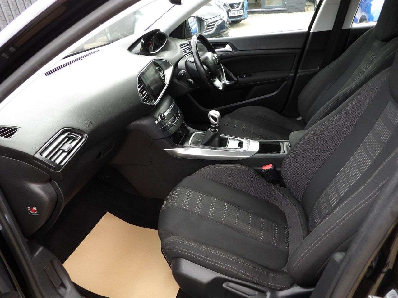 2016 PEUGEOT 308 2016 PEUGEOT 308