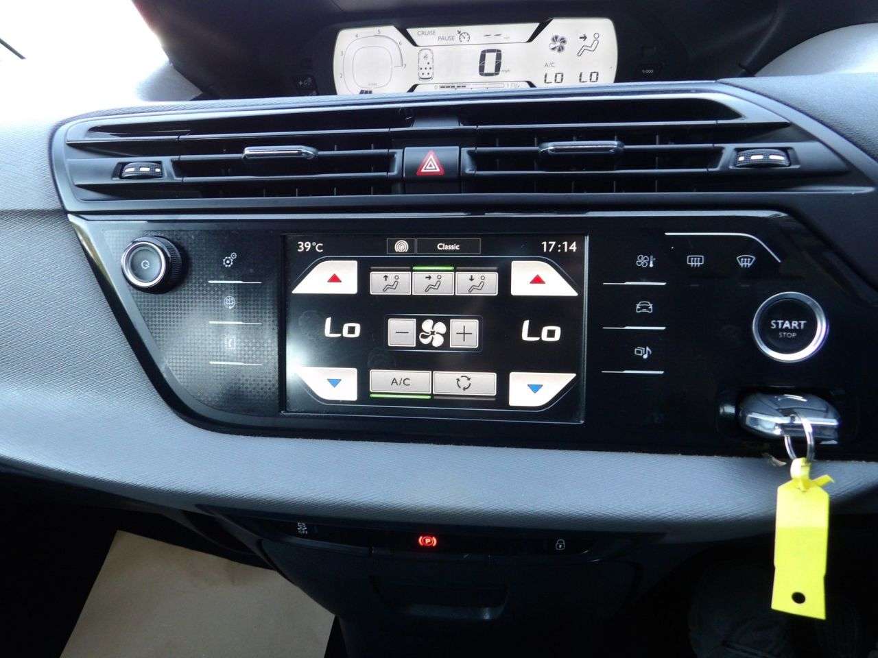 2015 CITROEN GRAND C4 PICASSO 2015 CITROEN GRAND C4 PICASSO