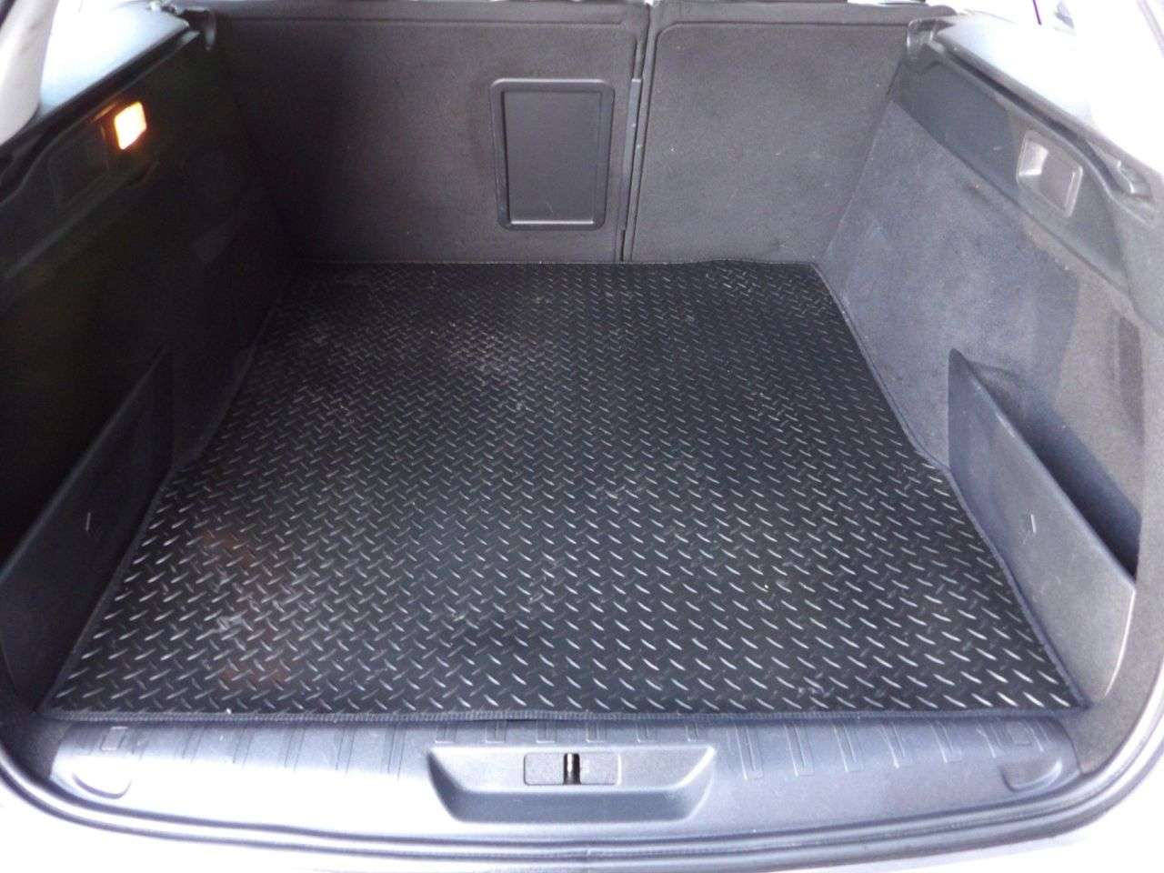 2014 PEUGEOT 308 SW 2014 PEUGEOT 308 SW