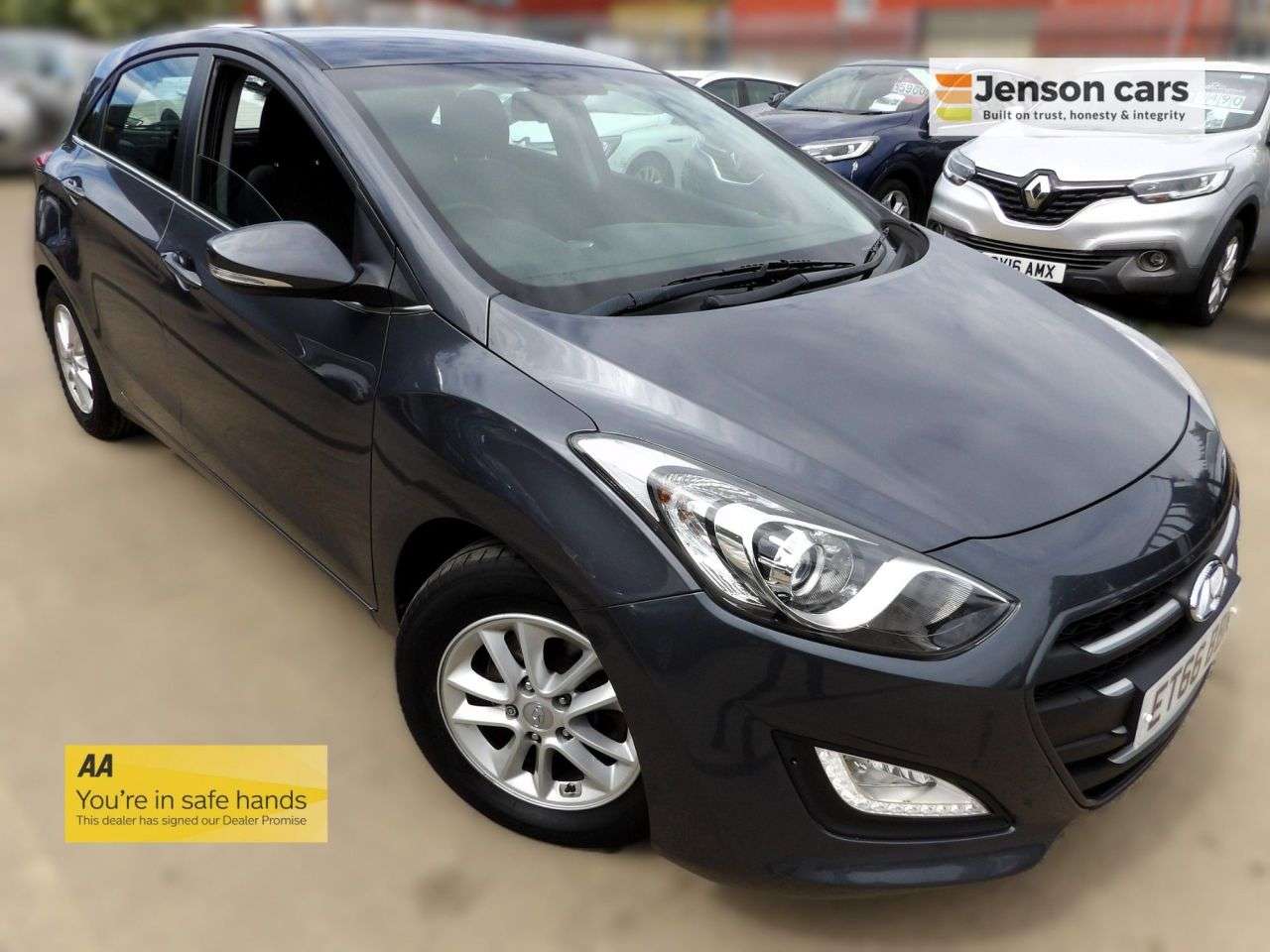 A 2016 HYUNDAI I30 1.6 CRDi Blue Drive SE Nav Hatchback 5dr Diesel Manual Euro 6 (s/s) (110 ps A 2016 HYUNDAI I30 1.6 CRDi Blue Drive SE Nav Hatchback 5dr Diesel Manual Euro 6 (s/s) (110 ps