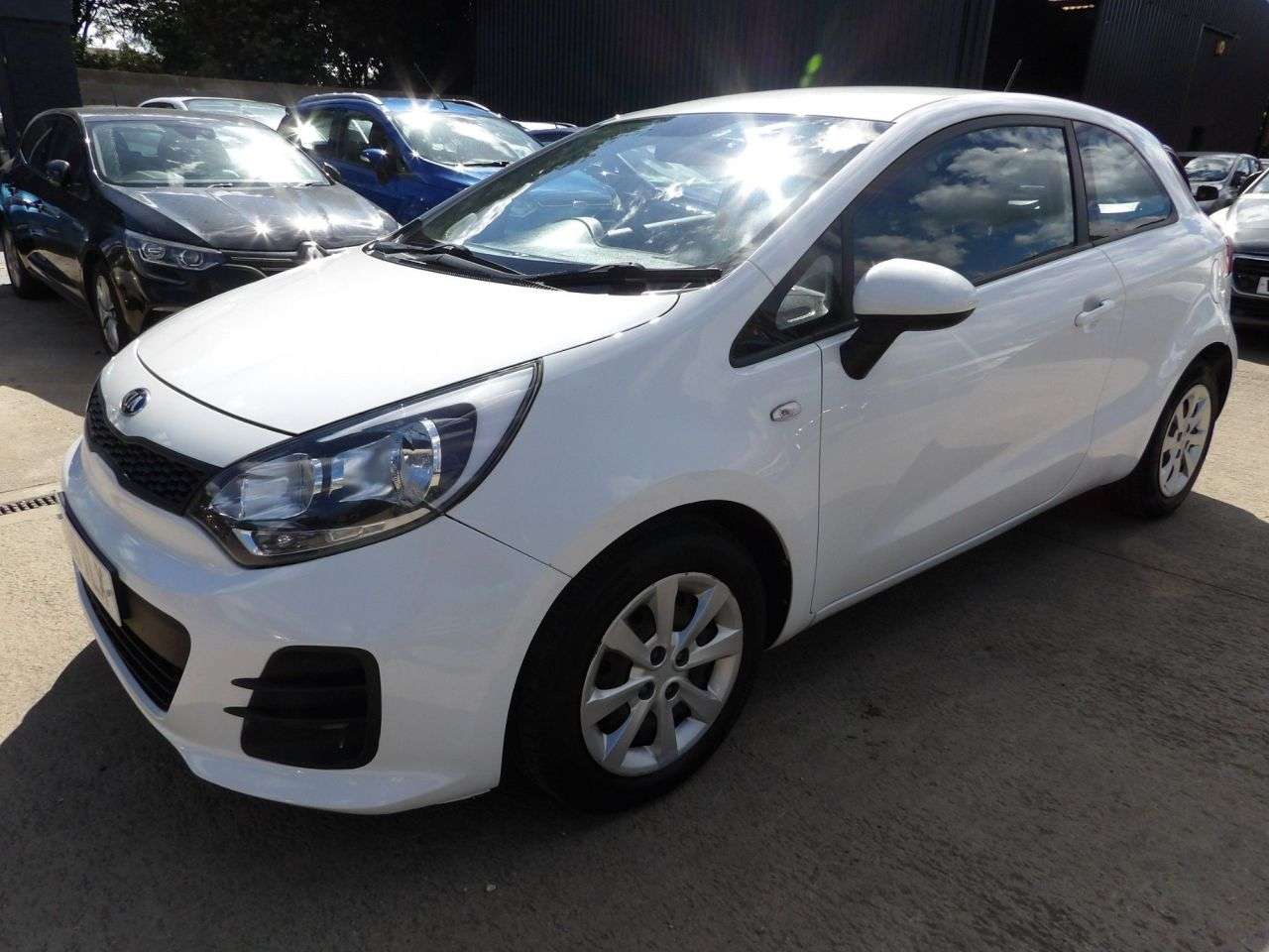 A 2016 KIA RIO 1.25 1 Hatchback 3dr Petrol Manual Euro 6 (84 bhp) A 2016 KIA RIO 1.25 1 Hatchback 3dr Petrol Manual Euro 6 (84 bhp)