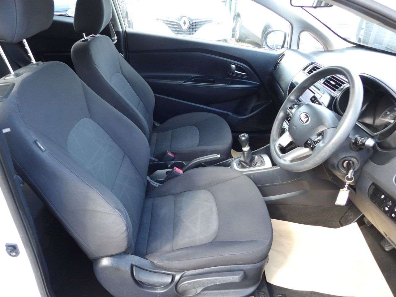 2016 KIA RIO 2016 KIA RIO