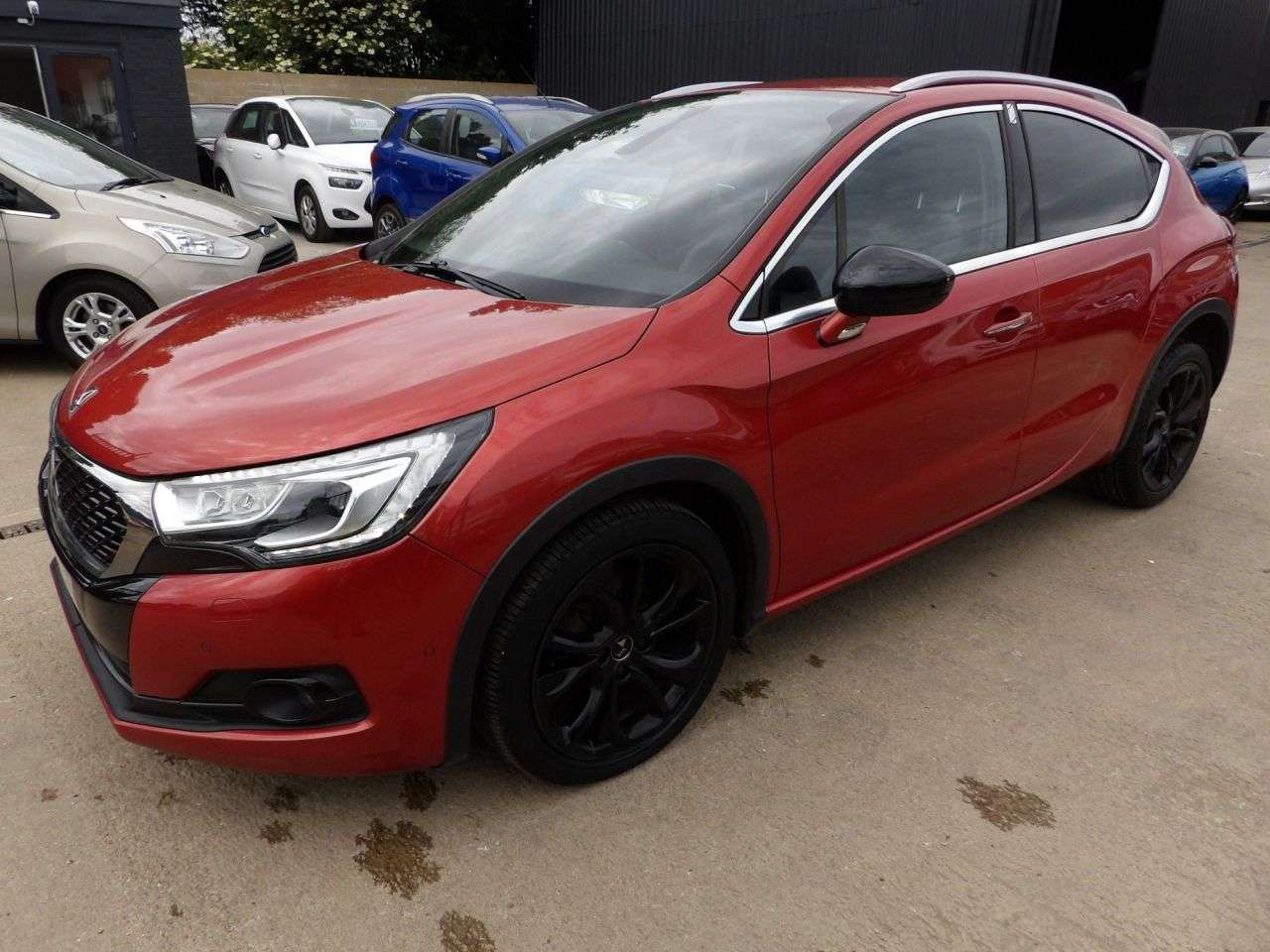 A 2016 DS AUTOMOBILES DS 3 1.6 BlueHDi Crossback 5dr Diesel Manual Euro 6 (s/s) (120 ps) A 2016 DS AUTOMOBILES DS 3 1.6 BlueHDi Crossback 5dr Diesel Manual Euro 6 (s/s) (120 ps)
