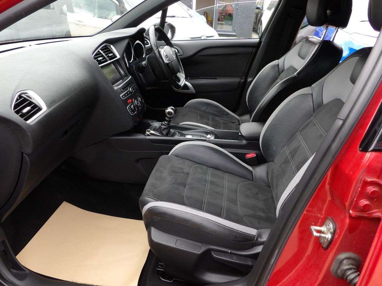 2016 DS AUTOMOBILES DS 3 2016 DS AUTOMOBILES DS 3