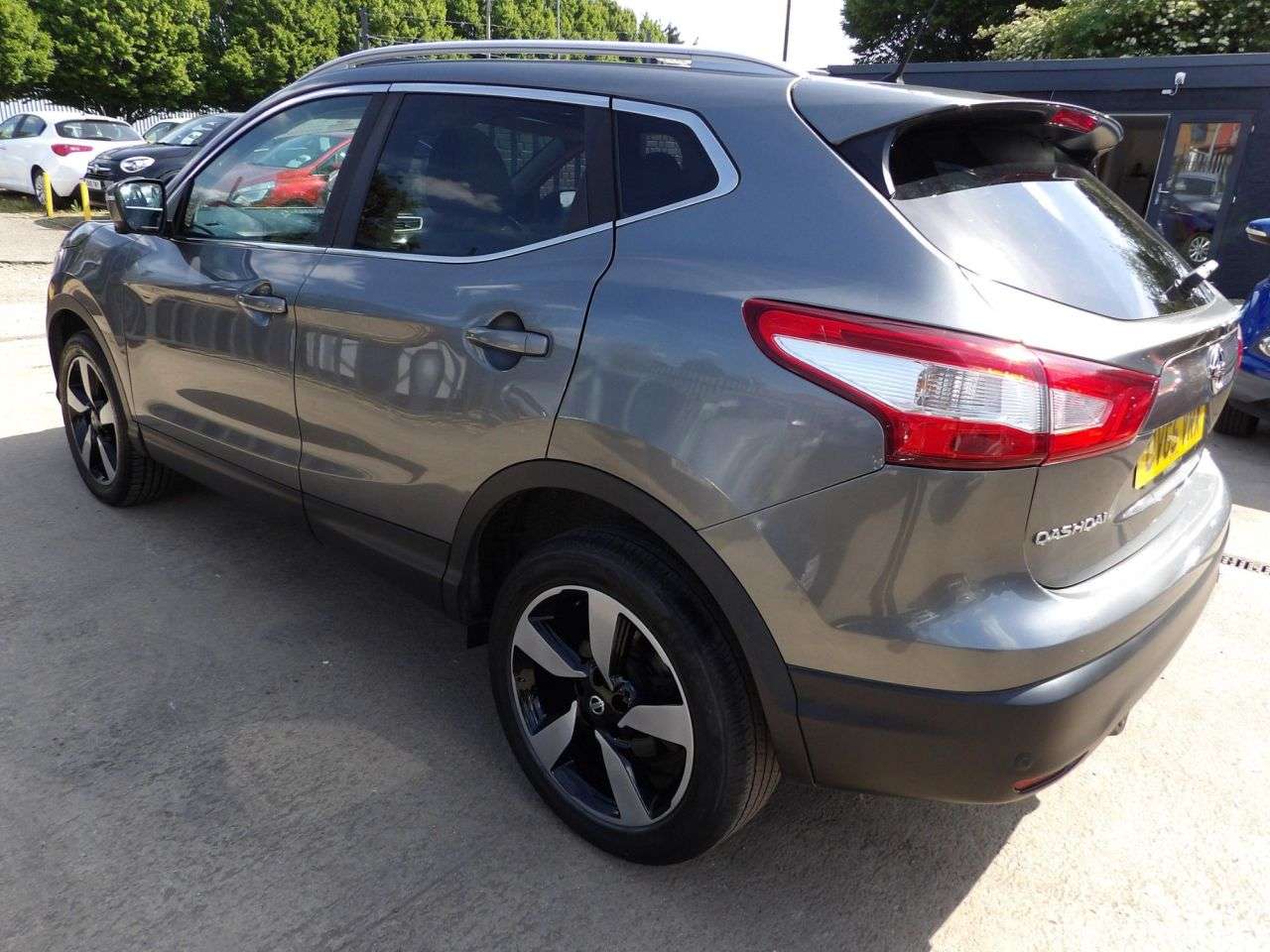 A 2015 NISSAN QASHQAI 1.5 dCi n-tec+ SUV 5dr Diesel Manual 2WD Euro 6 (s/s) (110 ps) A 2015 NISSAN QASHQAI 1.5 dCi n-tec+ SUV 5dr Diesel Manual 2WD Euro 6 (s/s) (110 ps)