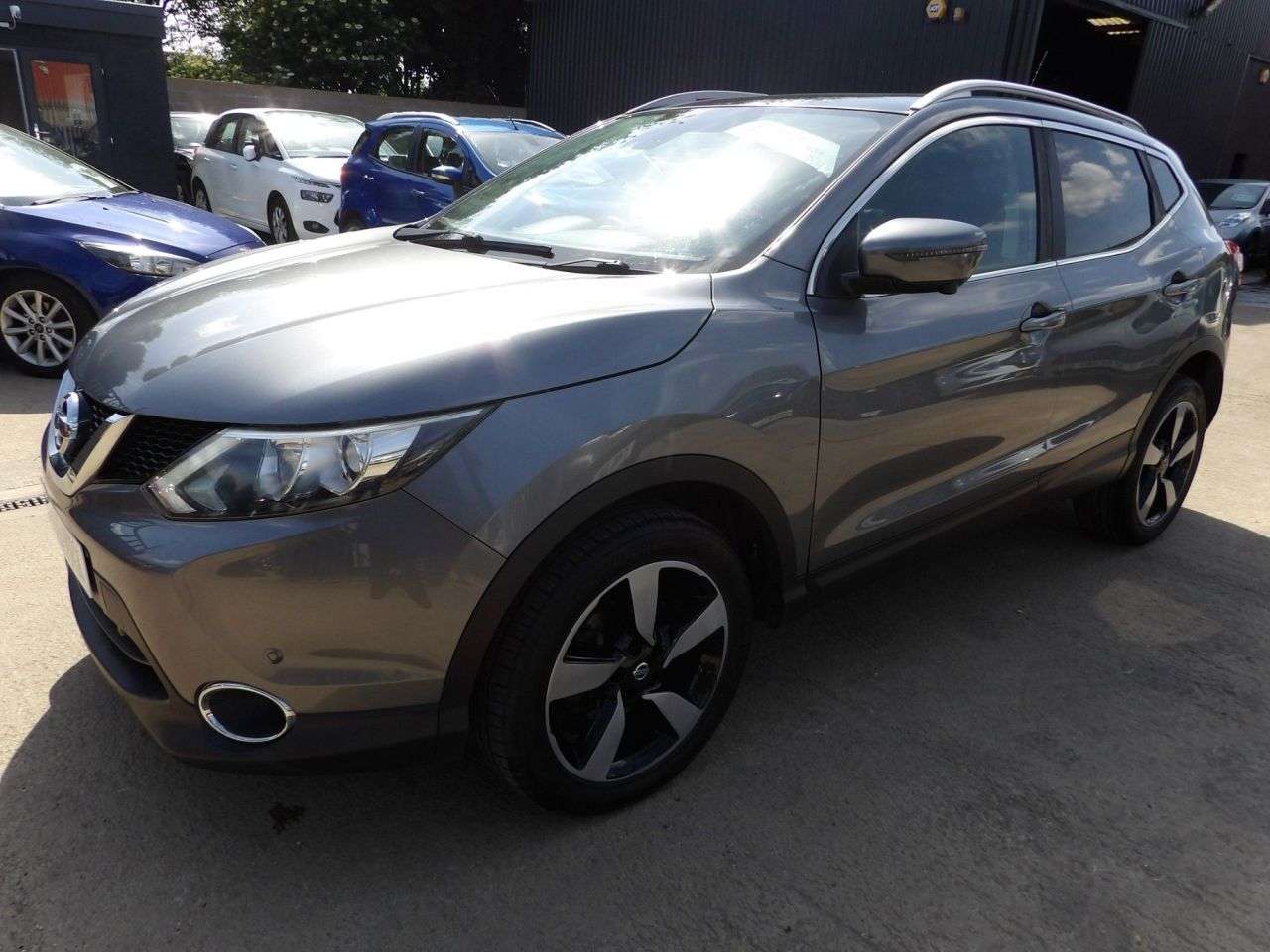 A 2015 NISSAN QASHQAI 1.5 dCi n-tec+ SUV 5dr Diesel Manual 2WD Euro 6 (s/s) (110 ps) A 2015 NISSAN QASHQAI 1.5 dCi n-tec+ SUV 5dr Diesel Manual 2WD Euro 6 (s/s) (110 ps)