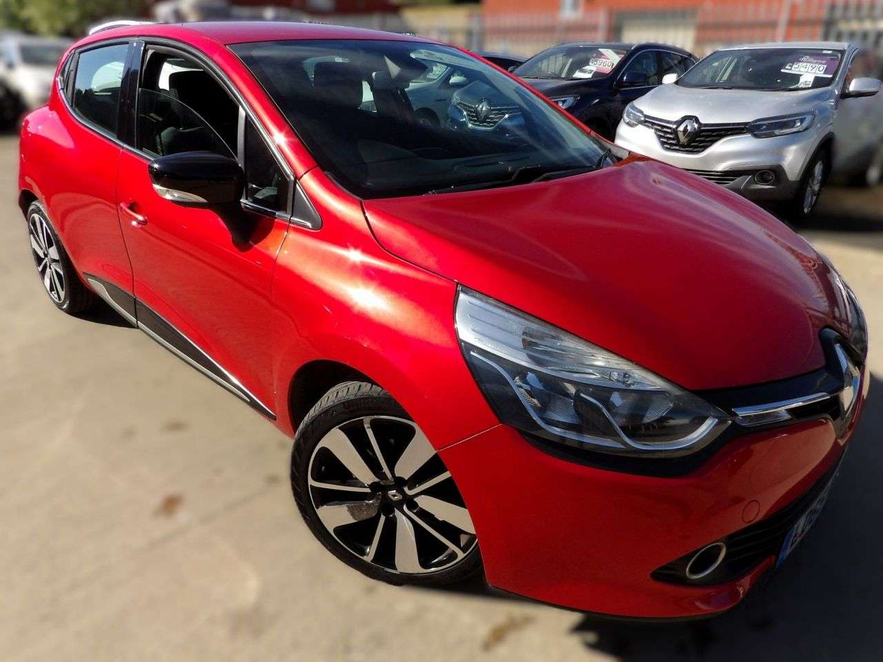 A 2015 RENAULT CLIO 1.5 dCi Dynamique S Nav Hatchback 5dr Diesel Manual Euro 6 (s/s) (90 ps) A 2015 RENAULT CLIO 1.5 dCi Dynamique S Nav Hatchback 5dr Diesel Manual Euro 6 (s/s) (90 ps)