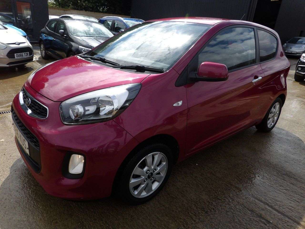 A 2016 KIA PICANTO 1.0 SR7 Hatchback 3dr Petrol Manual Euro 6 (65 bhp) A 2016 KIA PICANTO 1.0 SR7 Hatchback 3dr Petrol Manual Euro 6 (65 bhp)