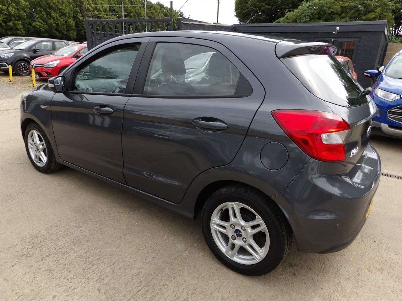 A 2016 FORD KA+ 1.2 Ti-VCT Zetec Hatchback 5dr Petrol Manual Euro 6 (70 ps) (1 OWNER + 2 KE A 2016 FORD KA+ 1.2 Ti-VCT Zetec Hatchback 5dr Petrol Manual Euro 6 (70 ps) (1 OWNER + 2 KE