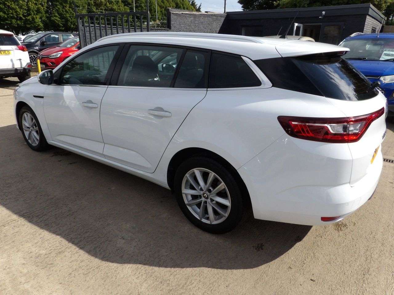 A 2019 RENAULT MEGANE 1.5 Blue dCi Play Sport Tourer 5dr Diesel Manual Euro 6 (s/s) (115 ps) A 2019 RENAULT MEGANE 1.5 Blue dCi Play Sport Tourer 5dr Diesel Manual Euro 6 (s/s) (115 ps)
