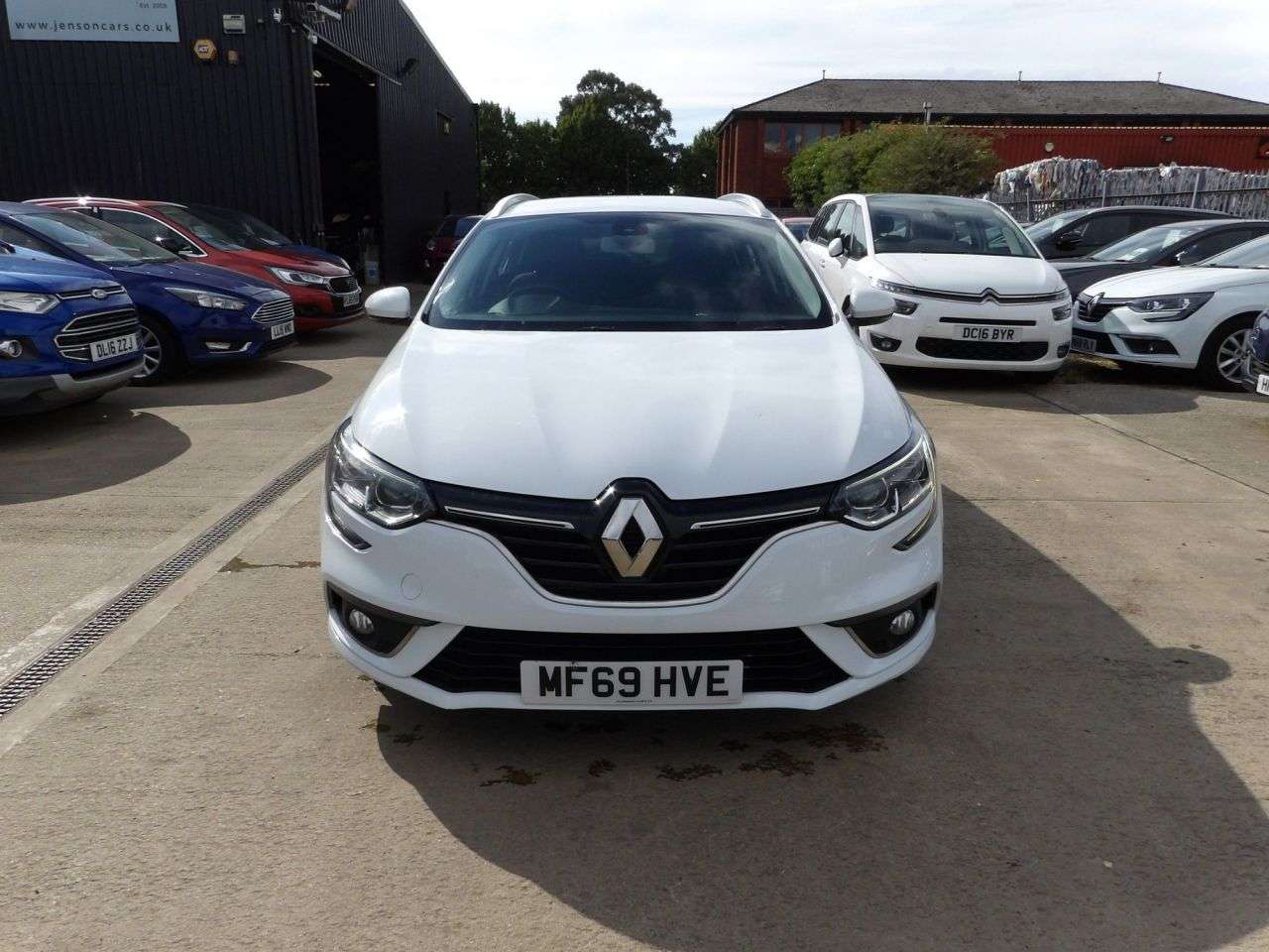 A 2019 RENAULT MEGANE 1.5 Blue dCi Play Sport Tourer 5dr Diesel Manual Euro 6 (s/s) (115 ps) A 2019 RENAULT MEGANE 1.5 Blue dCi Play Sport Tourer 5dr Diesel Manual Euro 6 (s/s) (115 ps)