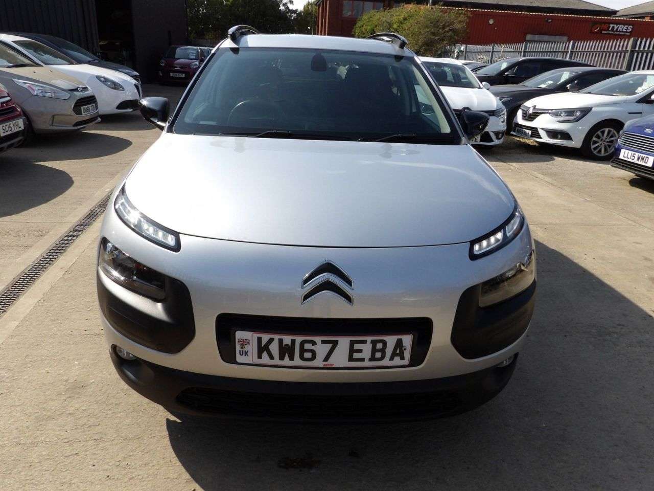 A 2017 CITROEN C4 CACTUS 1.6 BlueHDi Flair Hatchback 5dr Diesel Manual Euro 6 (100 ps) A 2017 CITROEN C4 CACTUS 1.6 BlueHDi Flair Hatchback 5dr Diesel Manual Euro 6 (100 ps)