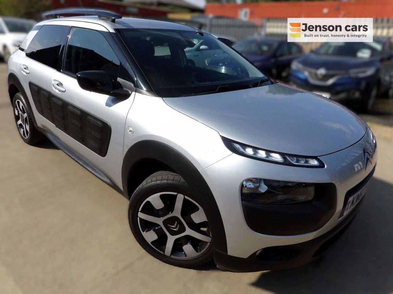 A 2017 CITROEN C4 CACTUS 1.6 BlueHDi Flair Hatchback 5dr Diesel Manual Euro 6 (100 ps) A 2017 CITROEN C4 CACTUS 1.6 BlueHDi Flair Hatchback 5dr Diesel Manual Euro 6 (100 ps)