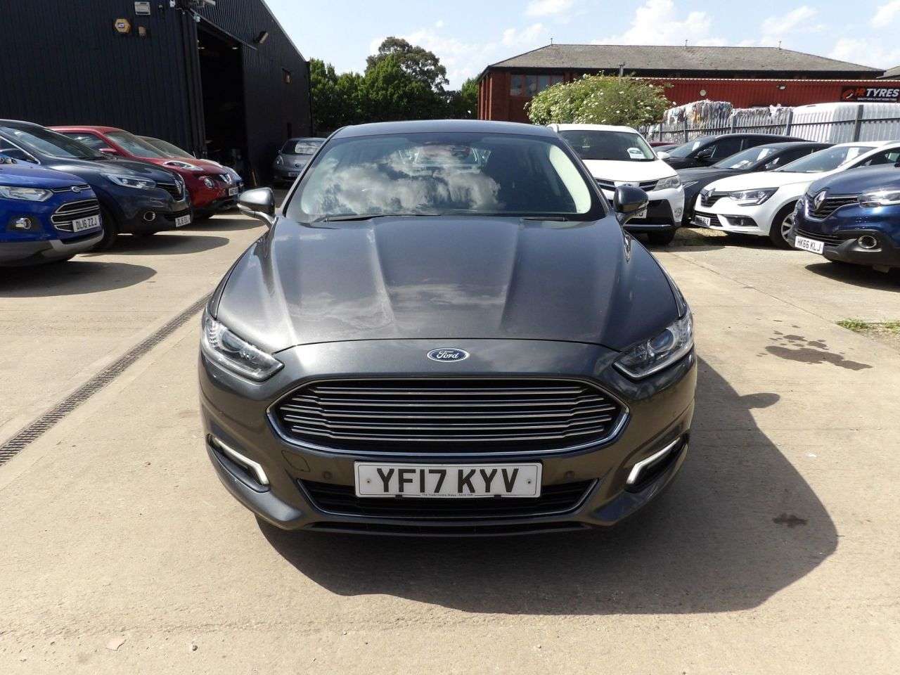 A 2017 FORD MONDEO 1.5 TDCi ECOnetic Titanium Hatchback 5dr Diesel Manual Euro 6 (s/s) (120 ps A 2017 FORD MONDEO 1.5 TDCi ECOnetic Titanium Hatchback 5dr Diesel Manual Euro 6 (s/s) (120 ps