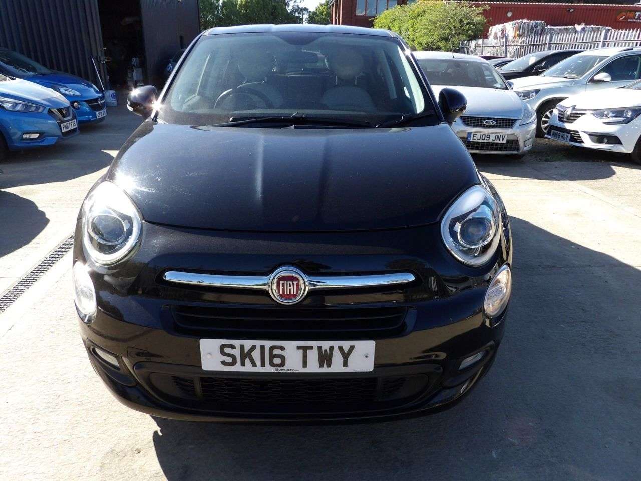 A 2016 FIAT 500X 1.6 MultiJetII Lounge SUV 5dr Diesel Manual Euro 6 (s/s) (120 ps) A 2016 FIAT 500X 1.6 MultiJetII Lounge SUV 5dr Diesel Manual Euro 6 (s/s) (120 ps)