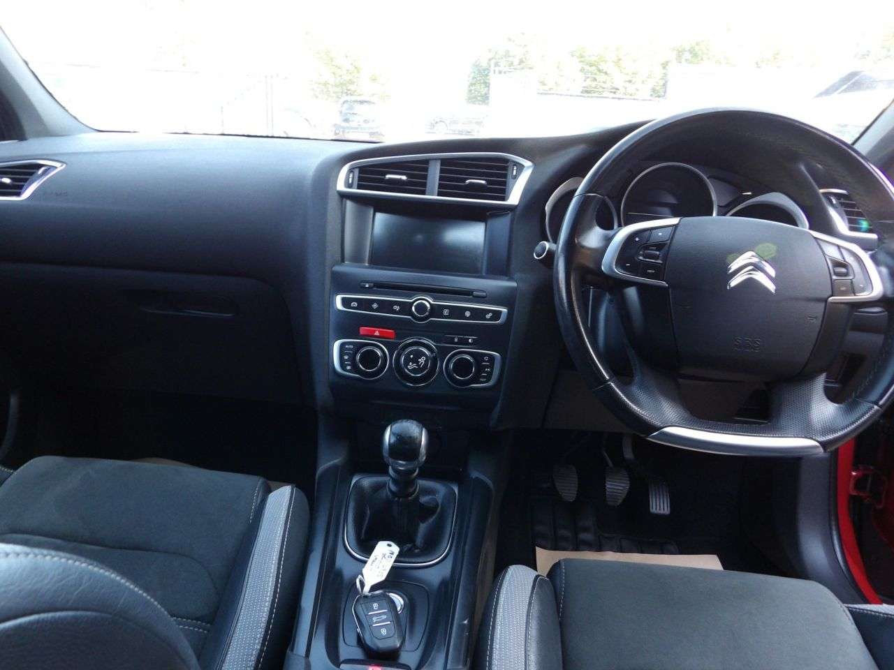 2017 DS AUTOMOBILES DS 3 2017 DS AUTOMOBILES DS 3