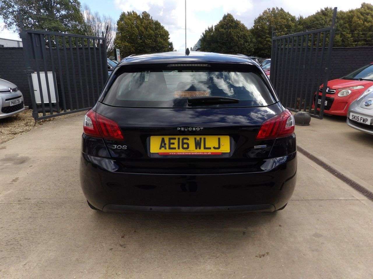 2016 PEUGEOT 308 2016 PEUGEOT 308