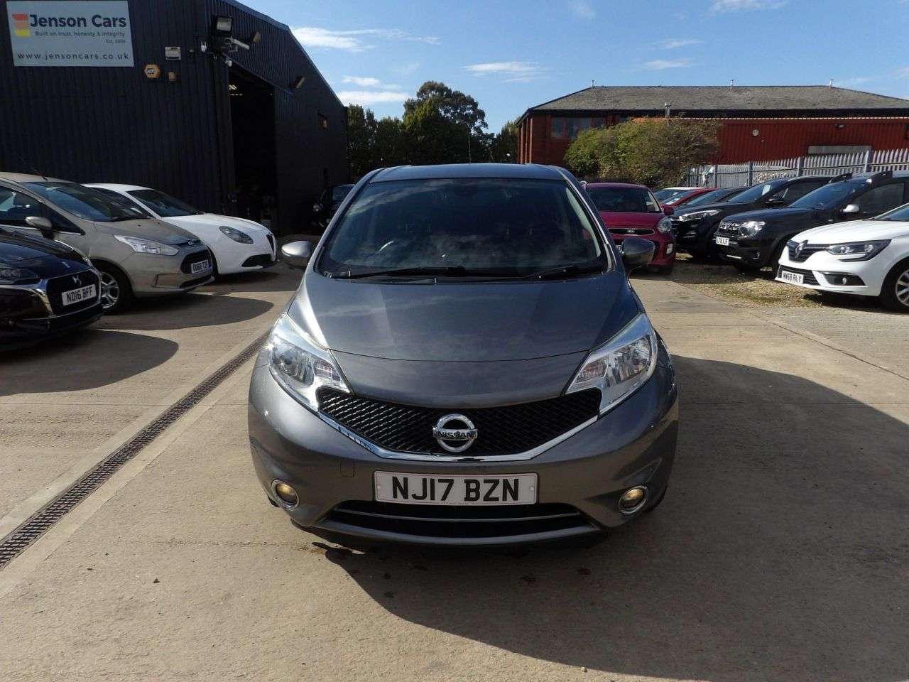 A 2017 NISSAN NOTE 1.5 dCi Tekna Hatchback 5dr Diesel Manual Euro 6 (s/s) (90 ps) A 2017 NISSAN NOTE 1.5 dCi Tekna Hatchback 5dr Diesel Manual Euro 6 (s/s) (90 ps)