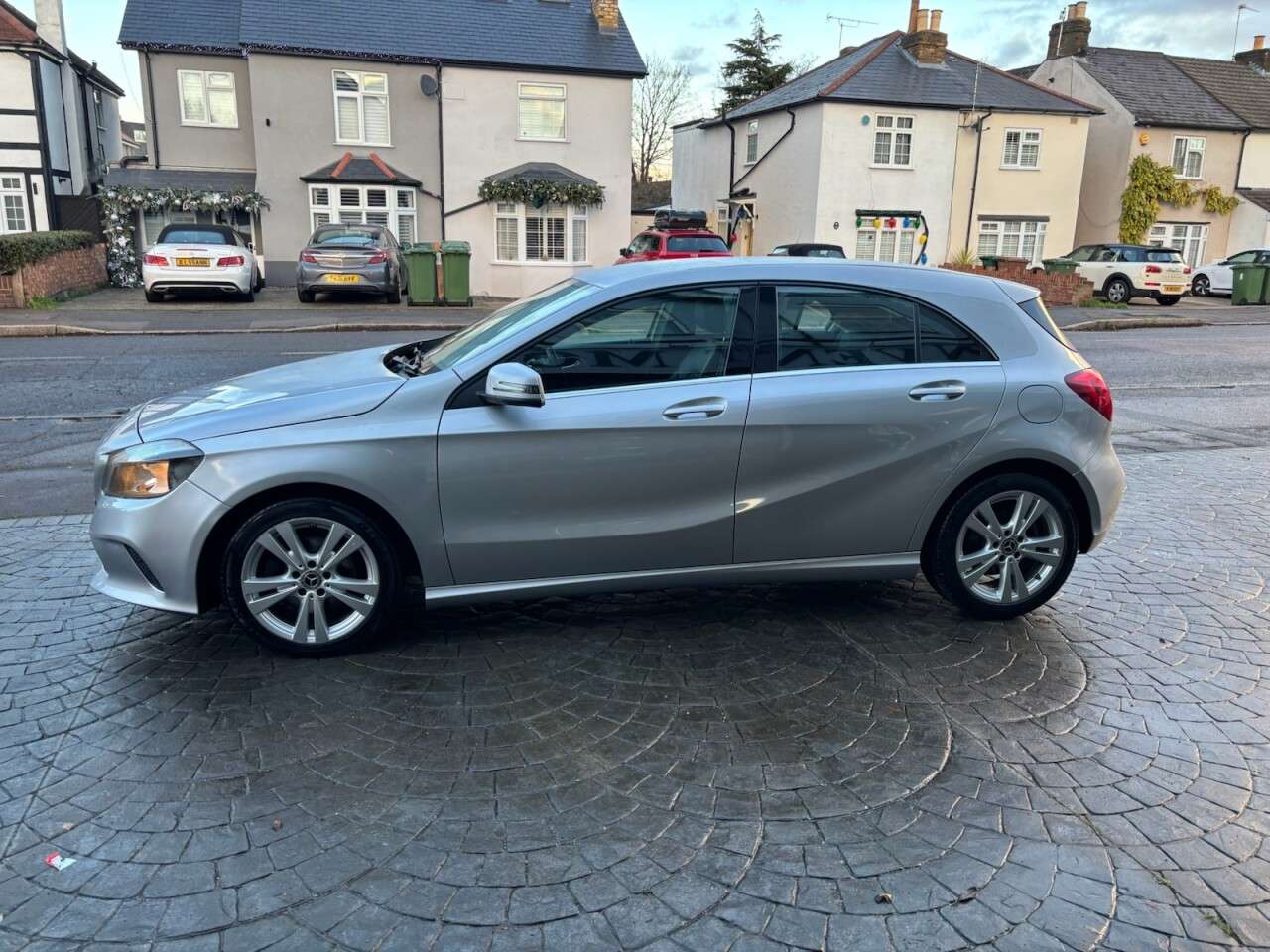 2017 MERCEDES-BENZ A-CLASS 2017 MERCEDES-BENZ A-CLASS