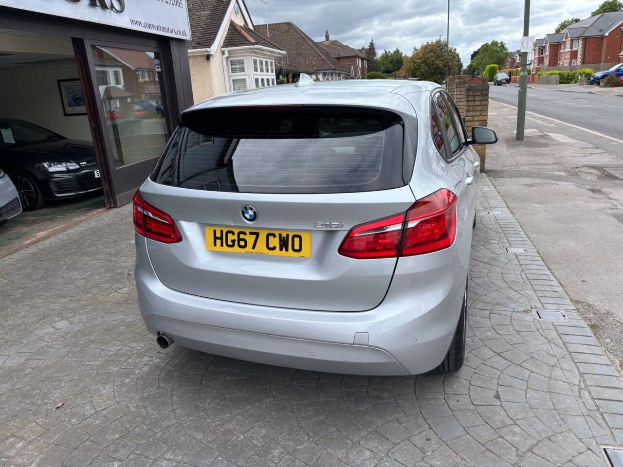 A 2017 BMW 2 SERIES 1.5 218I SE ACTIVE TOURER 5d 134 BHP SAT NAV, BLACK LEATHER SPORT SEATS A 2017 BMW 2 SERIES 1.5 218I SE ACTIVE TOURER 5d 134 BHP SAT NAV, BLACK LEATHER SPORT SEATS