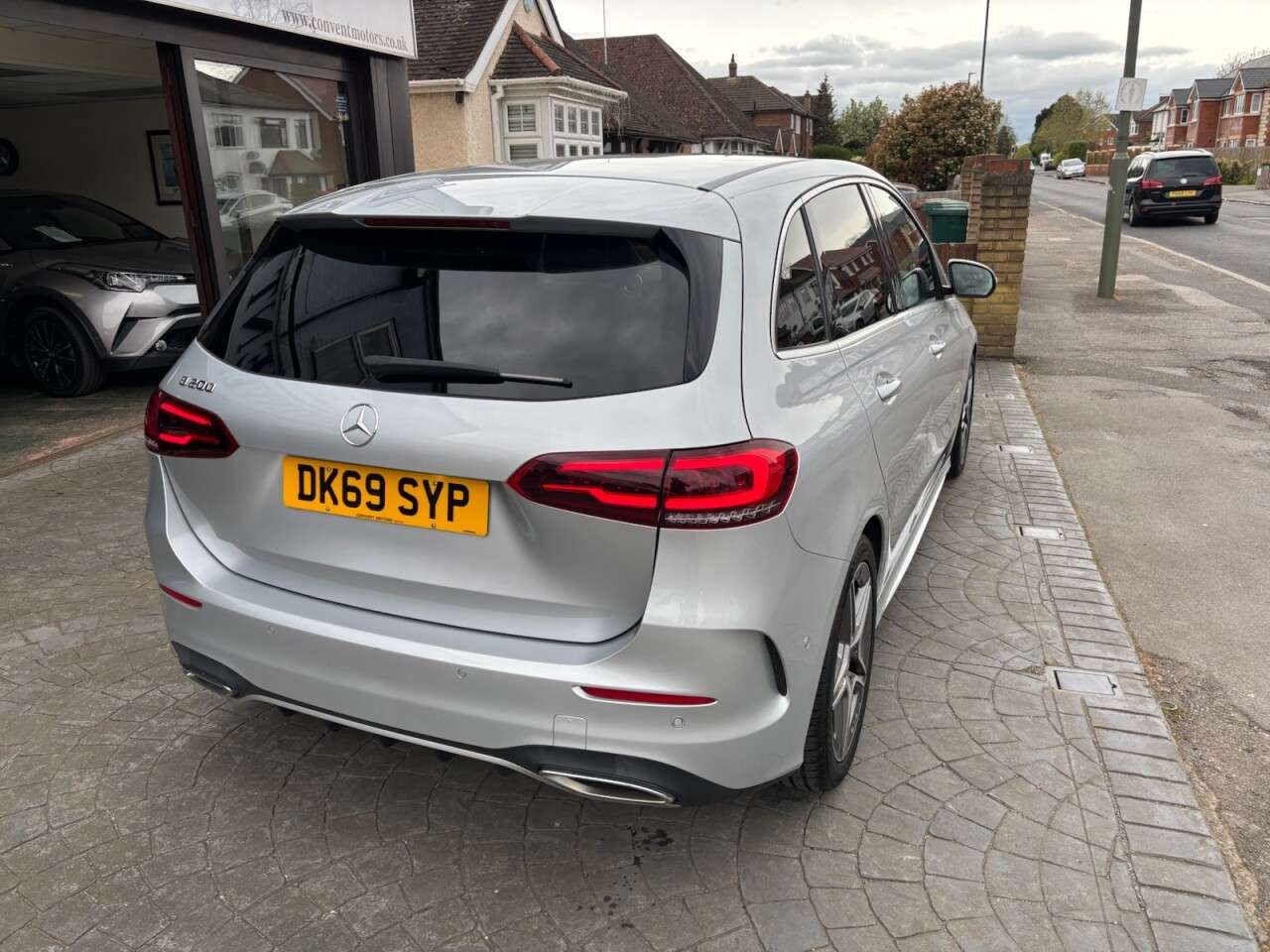 A 2019 MERCEDES-BENZ B-CLASS 1.3 B200 AMG Line (Executive) MPV 5dr Petrol 7G-DCT Euro 6 (s/s) (163 ps) S A 2019 MERCEDES-BENZ B-CLASS 1.3 B200 AMG Line (Executive) MPV 5dr Petrol 7G-DCT Euro 6 (s/s) (163 ps) S